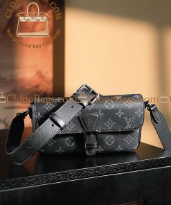 Replica Designer Bags – Louis Vuitton M83567 Montsouris Wearable Wallet