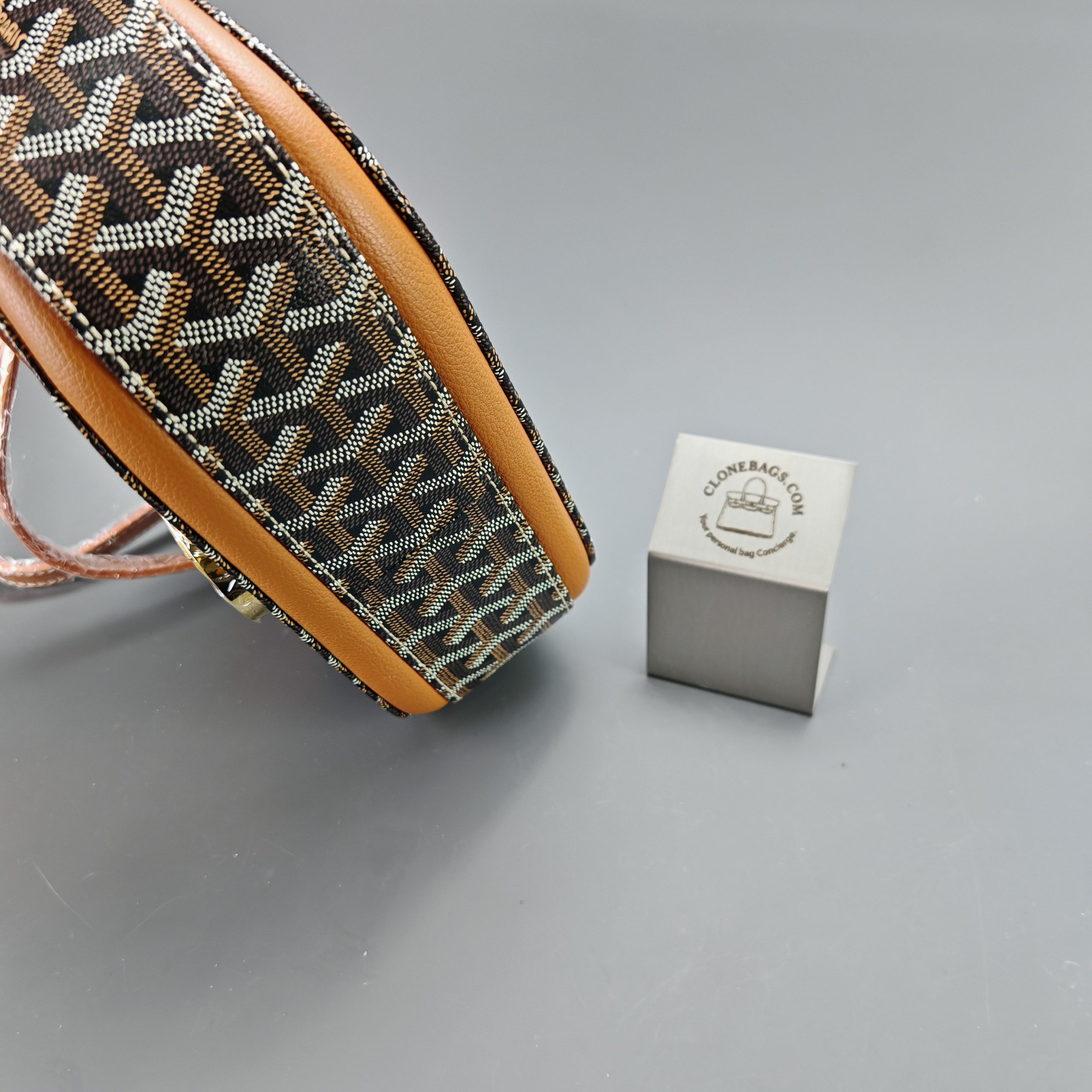 Goyard replica designer bag 1:1 233 bag 25*17*8cm Black & Tan - Image 6