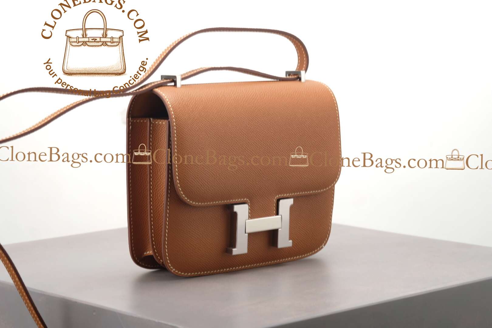 Hermès Replica Designer Bags 1:1 Constance 18cm Caramel Brown Palladium Hardware - Image 2
