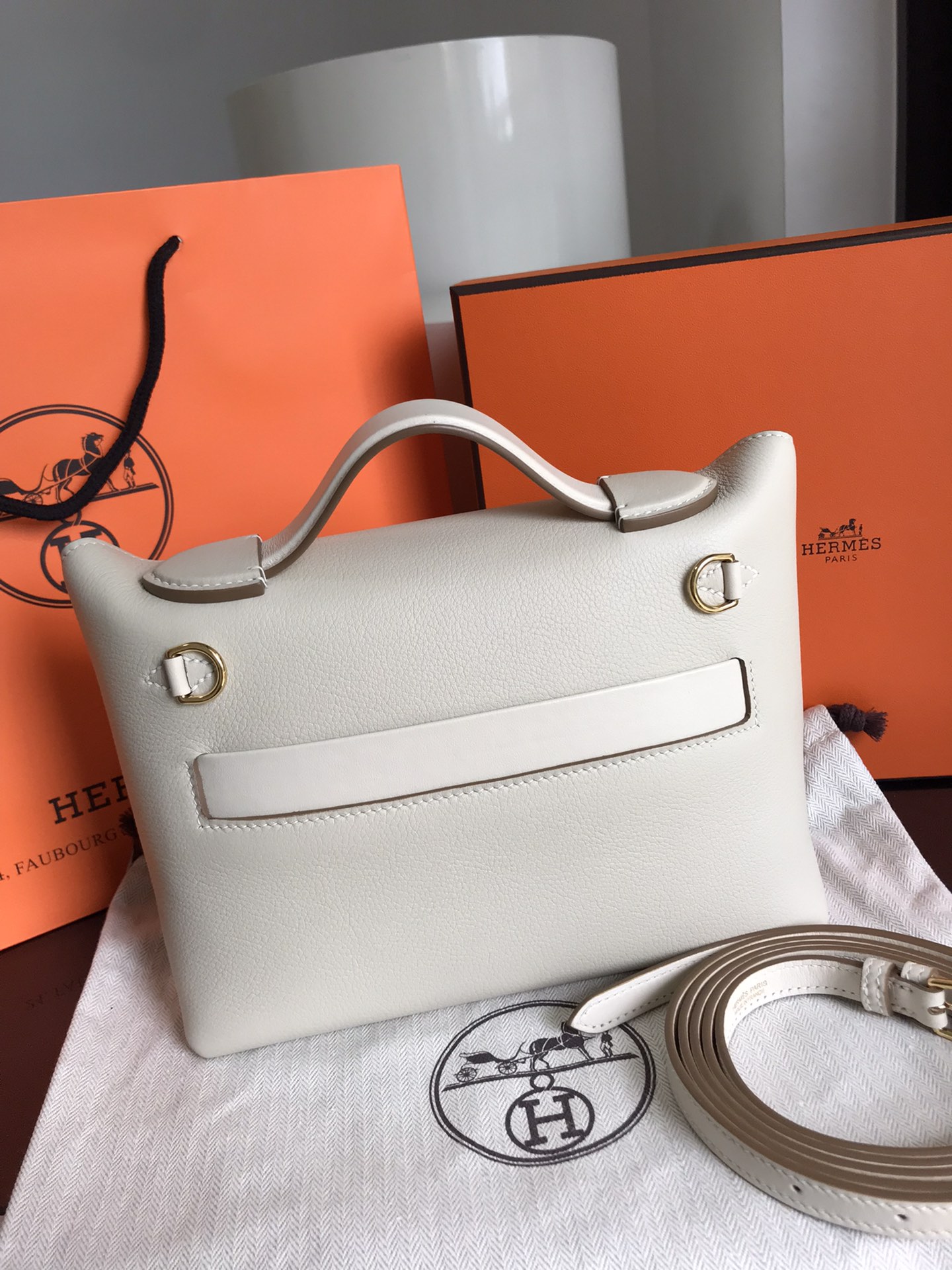 Hermès Replica Designer Bags 1:1 24/24 21 Beton Evercolor and Swift Gold Hardware - Image 2