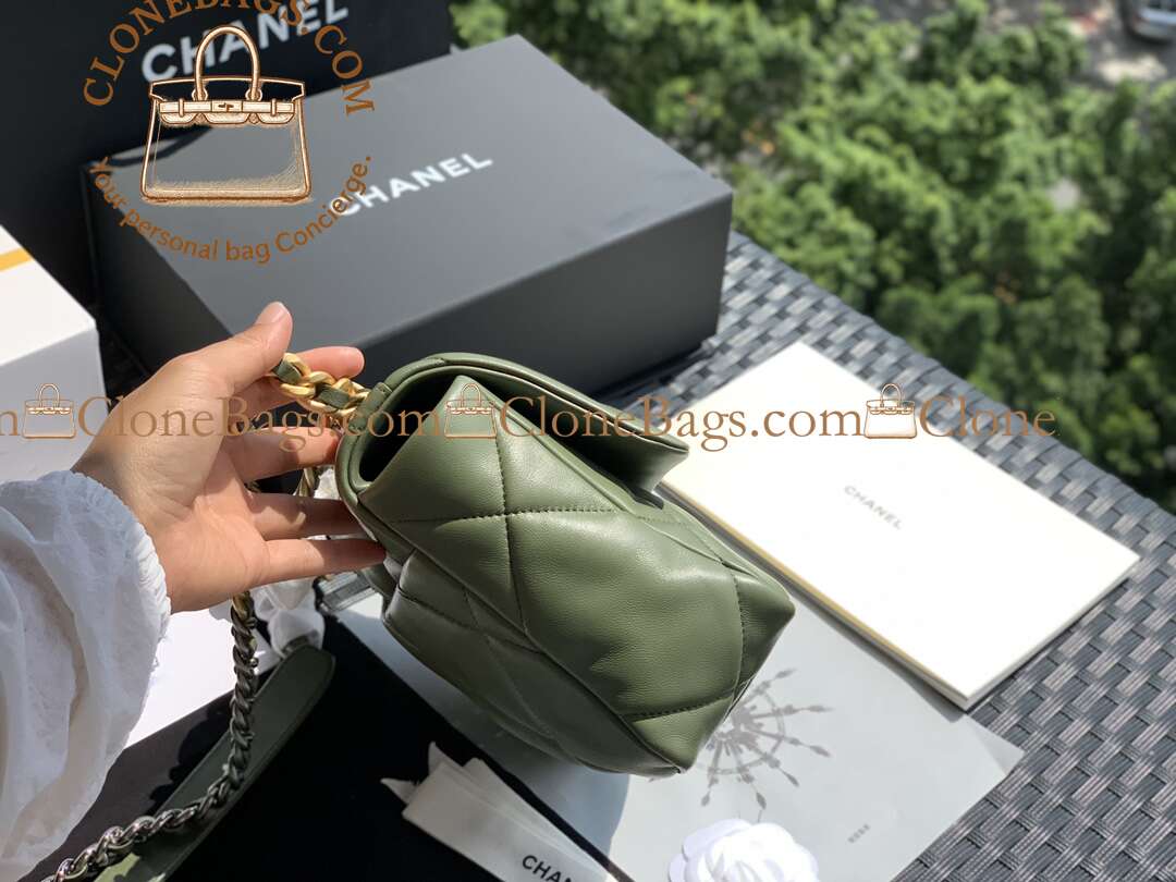 Chanel Replica Designer Bags 1:1 Lambskin Quilted Medium 19 Flap Green - Image 5