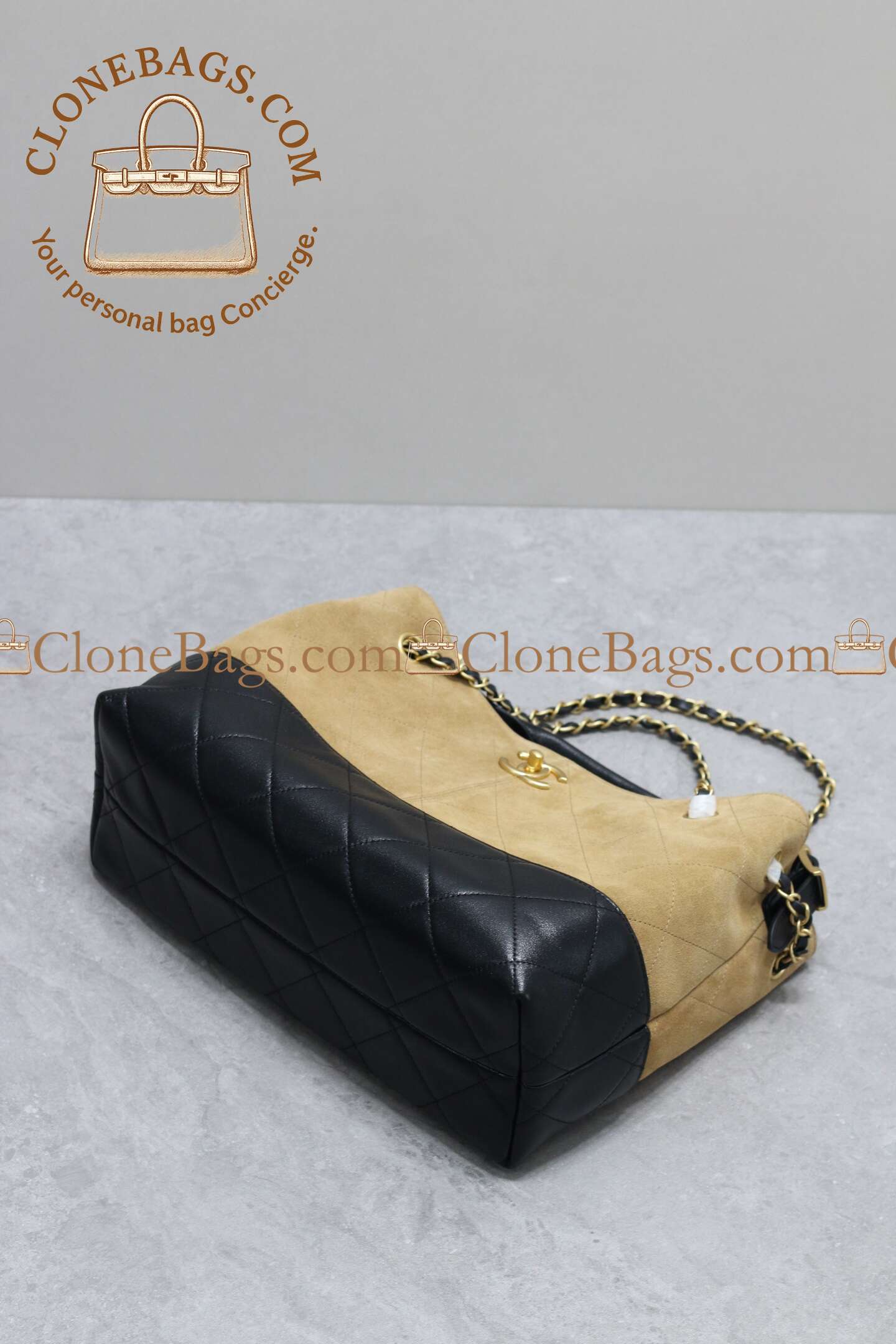 Chanel Replica Designer Bags 1:1 Suede Calfskin Shiny Lambskin Quilted Small Coco Base Bag Beige Black - Image 9