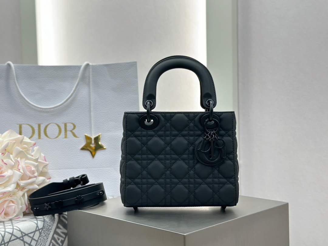 Replica Designer Bags – Dior Small Lady Dior Bag Black