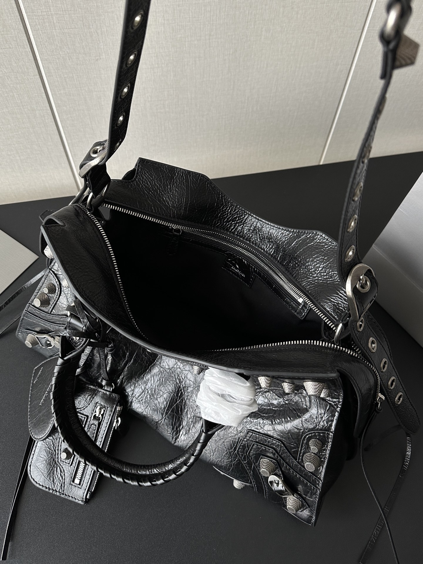 Balenciaga Replica Designer Bags 1:1 Agneau Arena Neo Cagole City Handbag Black - Image 5