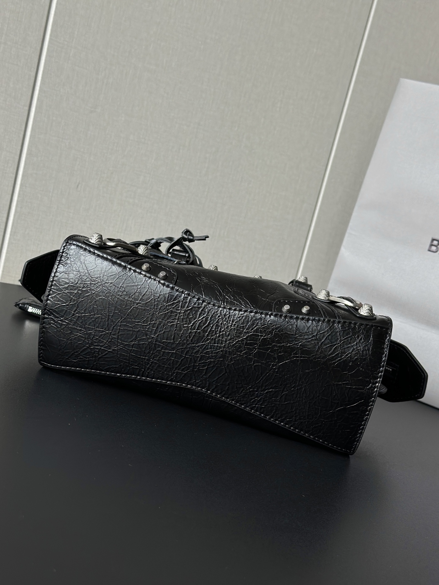 Balenciaga Replica Designer Bags 1:1 Agneau Neo Cagole City Xs Handbag Black - Image 7