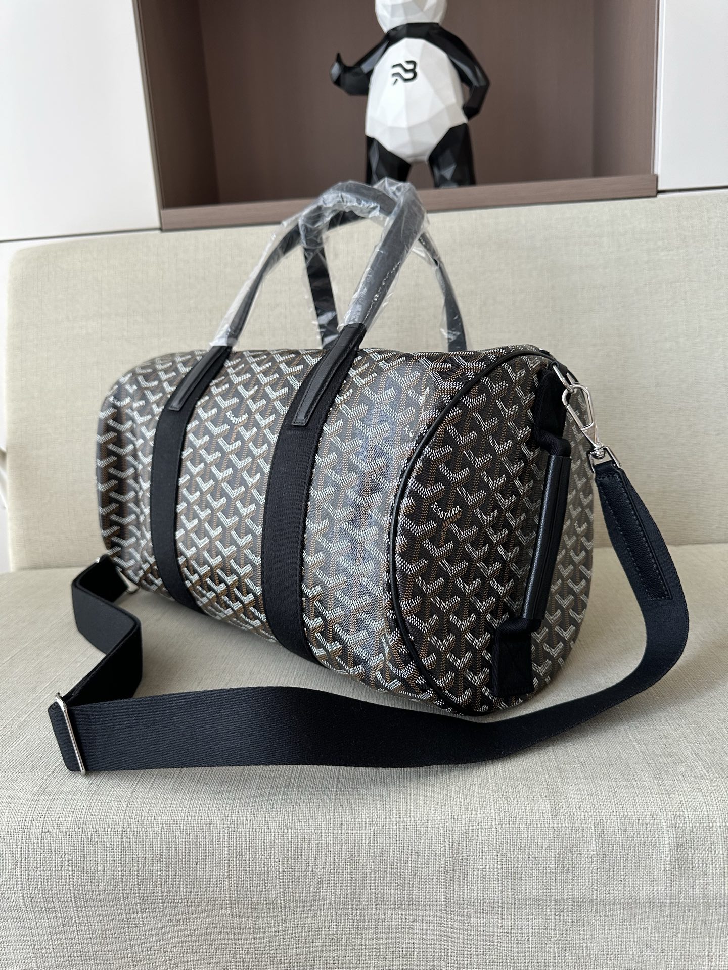 Goyard Replica Designer Bags 1:1 Barrel Sports Bag 40*23*23cm Black - Image 3