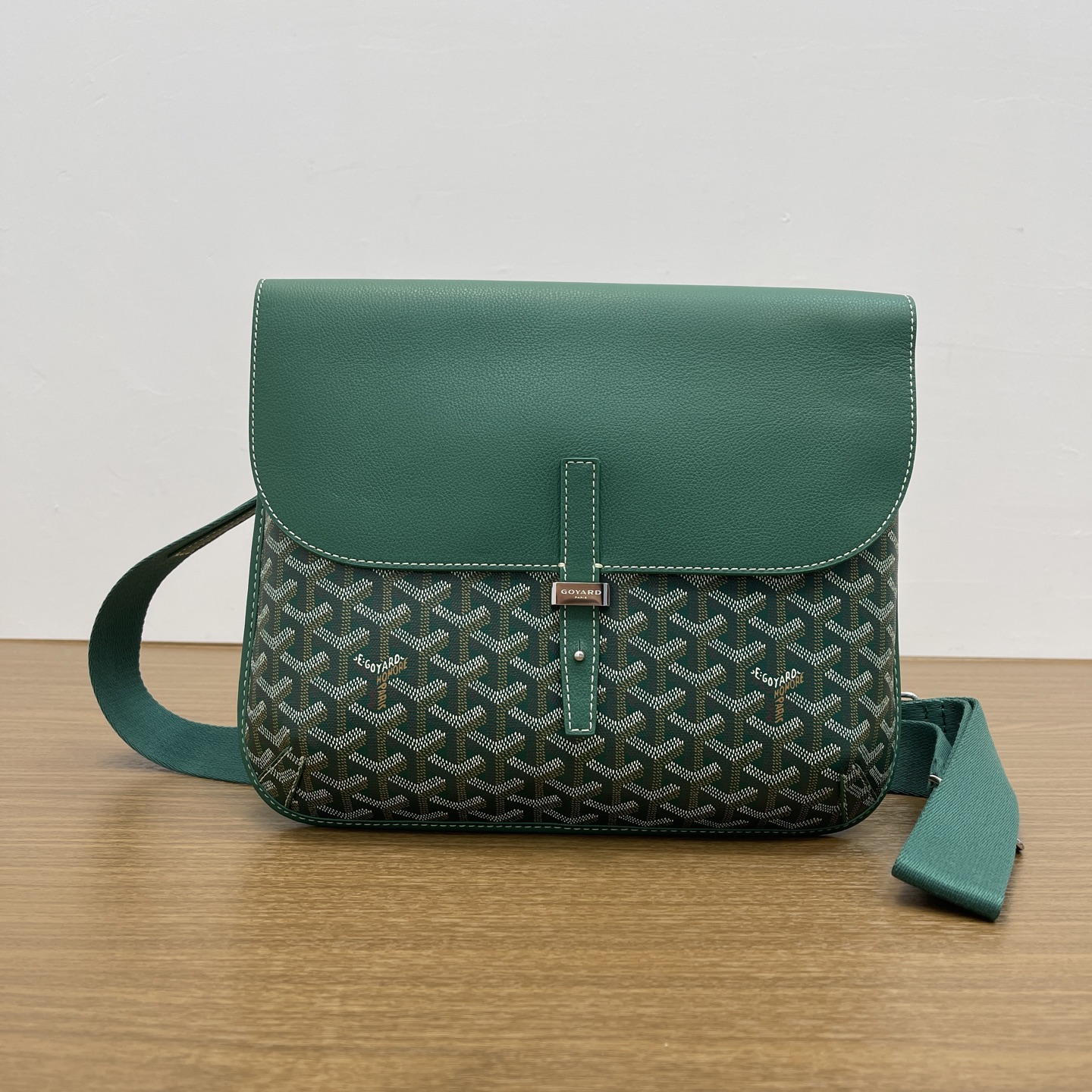 Replica Designer Bags 1:1 Goyard Coursier Green