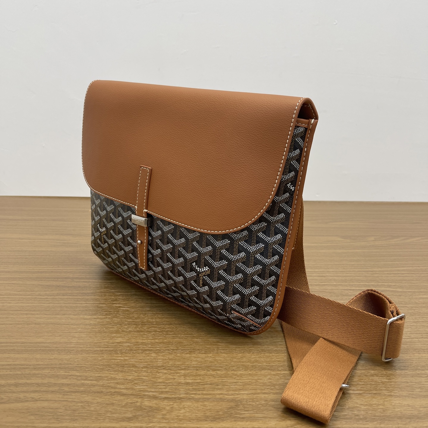 Goyard Replica Designer Bags 1:1 Coursier 32*25*4cm Messenger Bag Black & Tan - Image 3