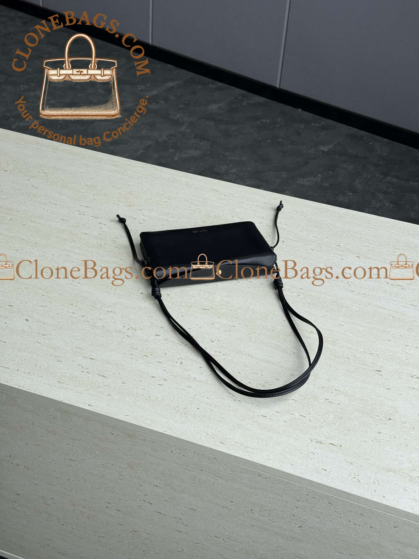 Celine Replica Designer Bags 1:1 TRIO FLAP Smooth Lambskin22.5 x 13 x 3.5 CM - Image 5