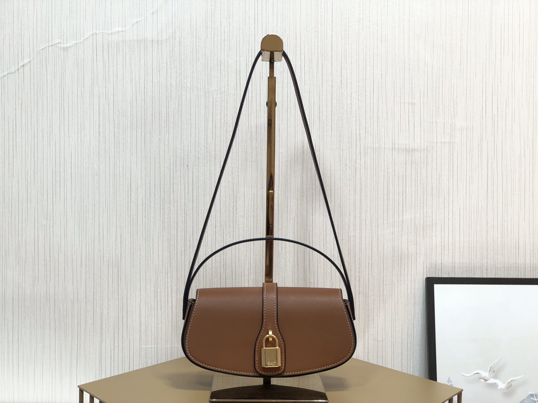 Replica Designer Bags – Celine Tabou Clutch Tan