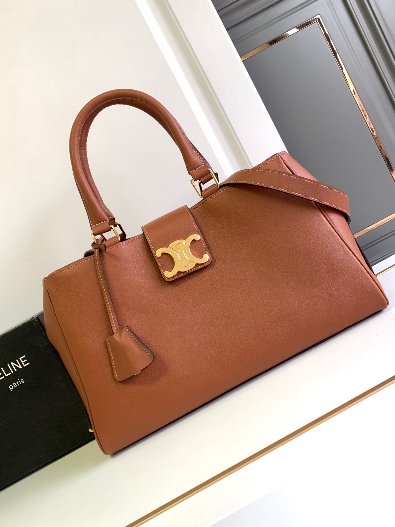Replica Designer Bags – Celine Medium Appoline Tan