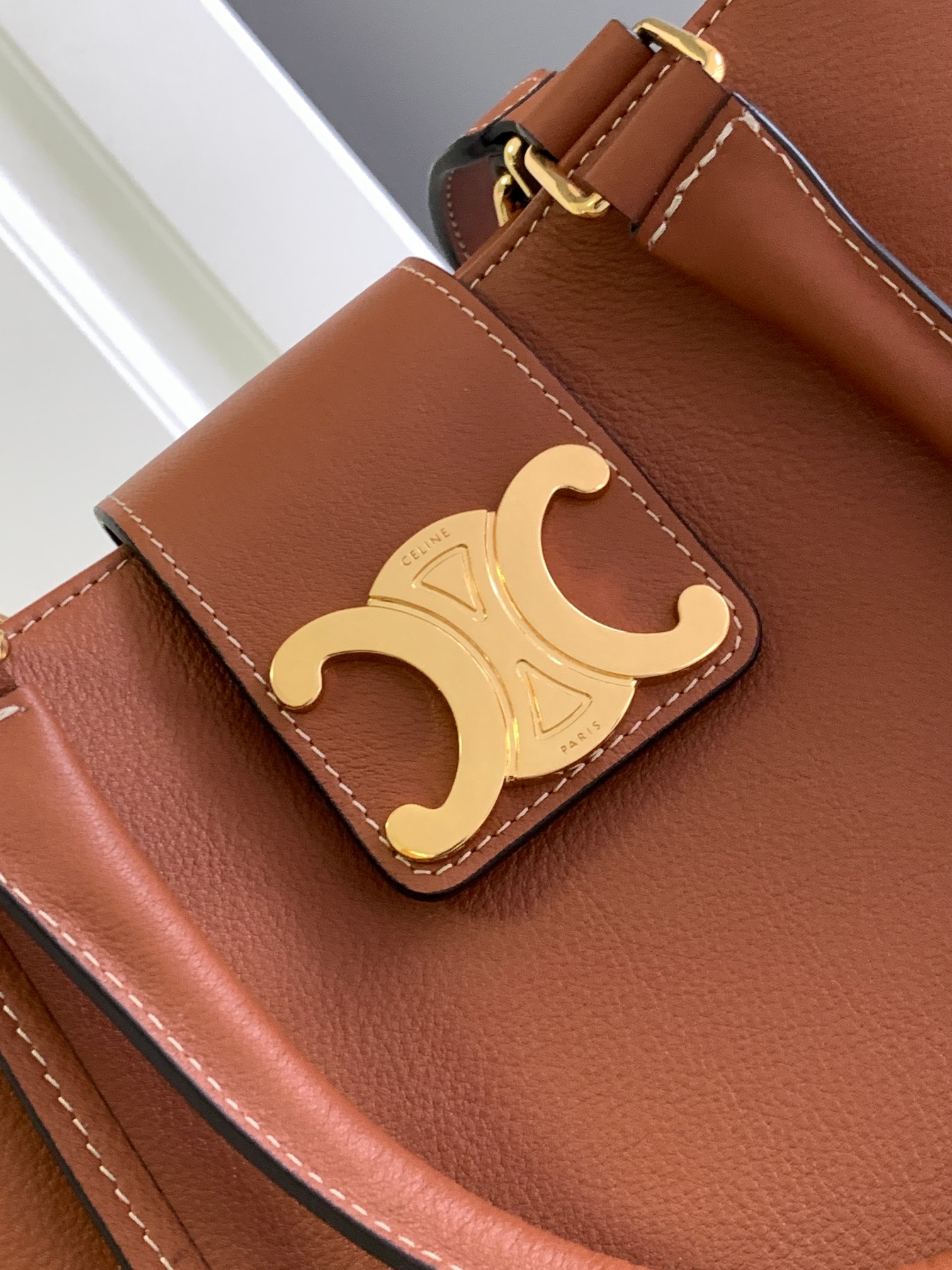 Celine Replica Designer Bags 1:1 Supple Calfskin Medium Appoline Tan 37.5 X 22 X 16 CM - Image 2
