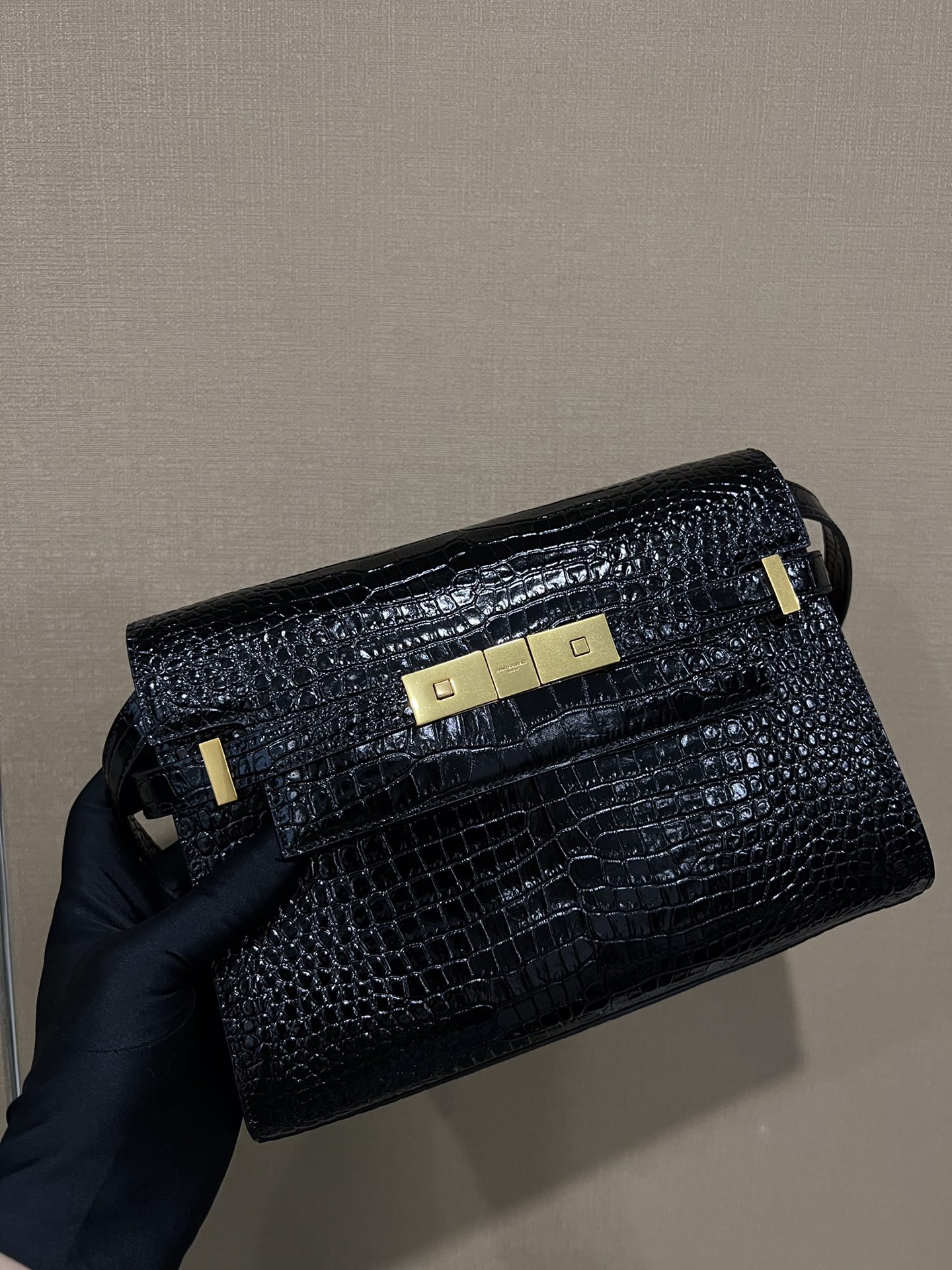 Saint Laurent Replica Designer Bags 1:1 Manhattan Small Shoulder Bag Leather Crocodile Embossed Black 24 × 17.5 × 6 cm - Image 2
