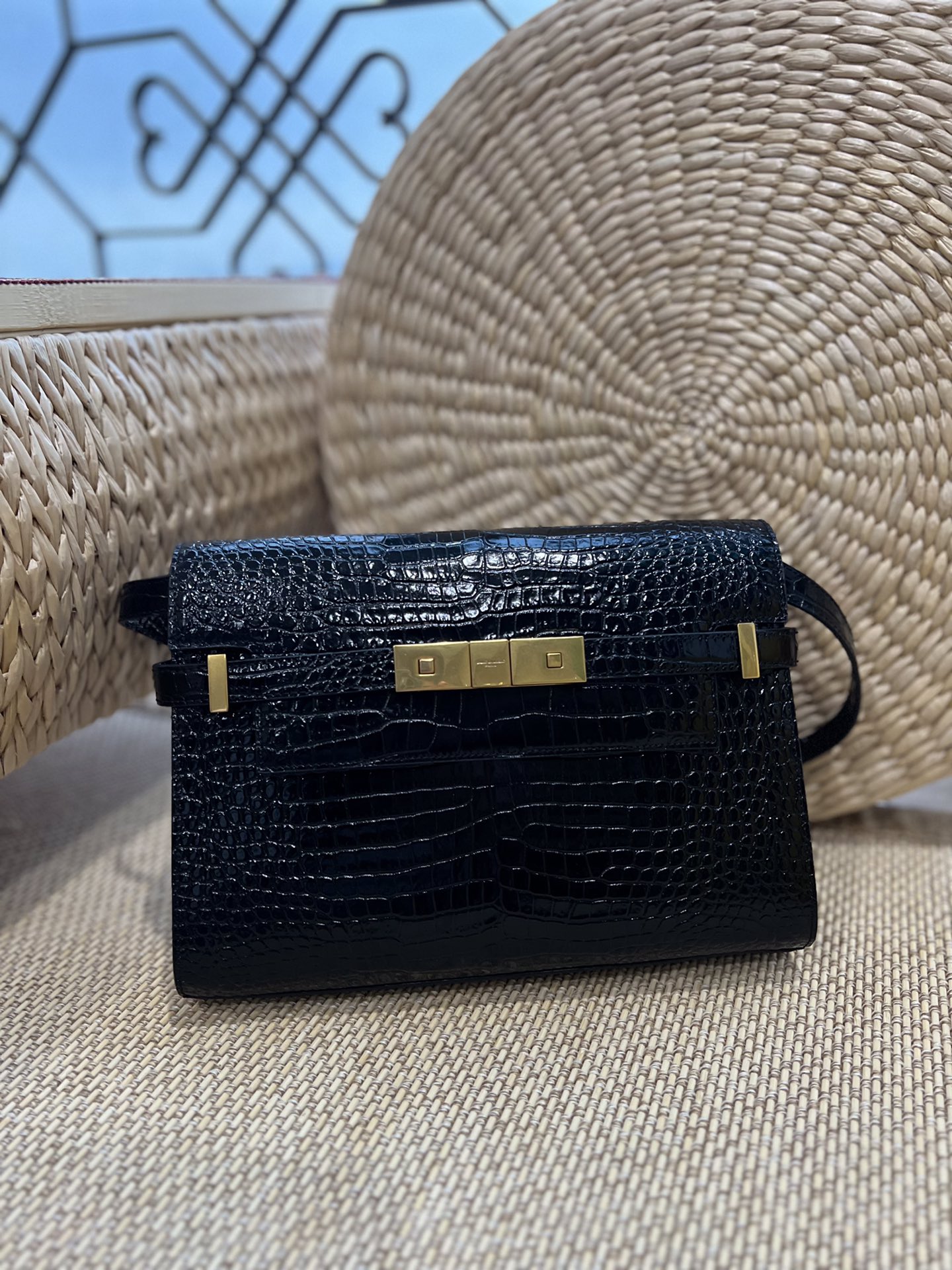 Saint Laurent Replica Designer Bags 1:1 Manhattan Small Shoulder Bag Leather Crocodile Embossed Black 24 × 17.5 × 6 cm - Image 4