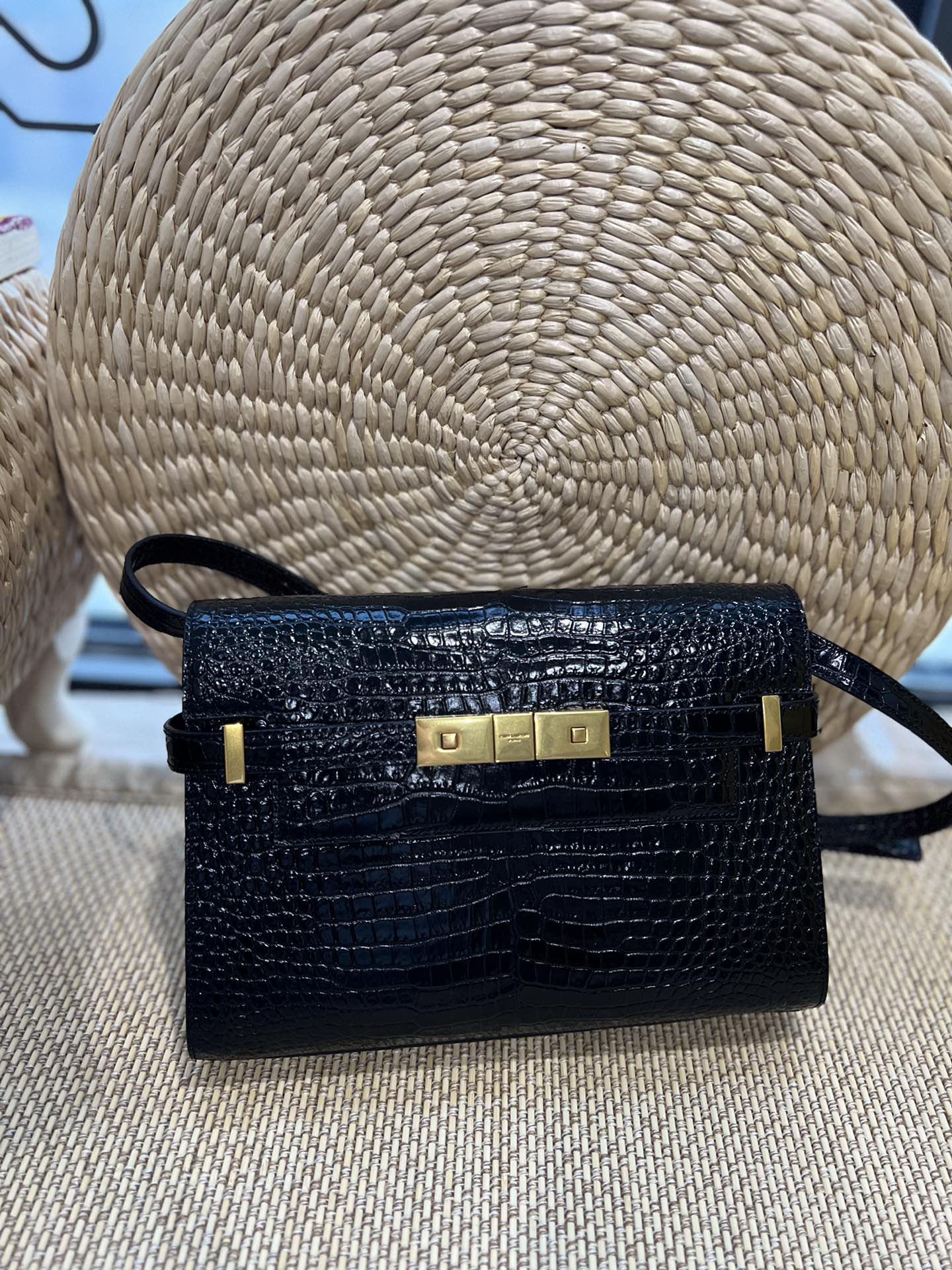 Saint Laurent Replica Designer Bags 1:1 Manhattan Small Shoulder Bag Leather Crocodile Embossed Black 24 × 17.5 × 6 cm - Image 5