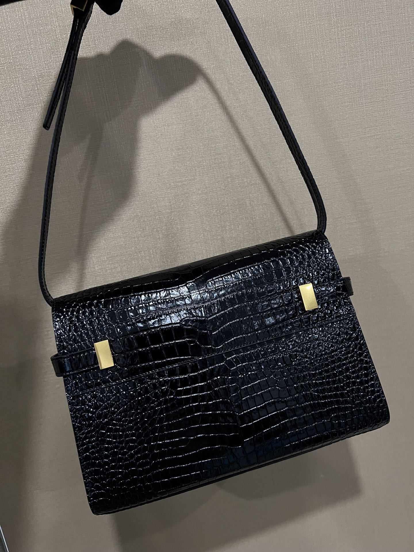 Saint Laurent Replica Designer Bags 1:1 Manhattan Small Shoulder Bag Leather Crocodile Embossed Black 24 × 17.5 × 6 cm - Image 9