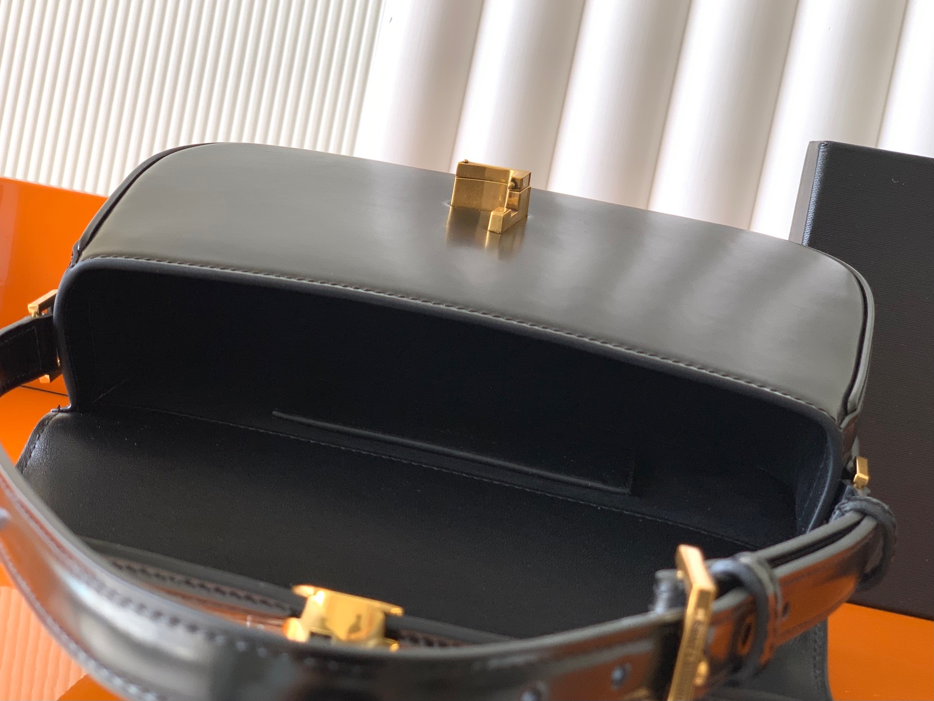 Saint Laurent Replica Designer Bags 1:1 Solferino Small Box Leather Black 24.5 × 15 × 8.5 cm - Image 4