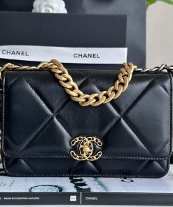 Chanel 19 Wallet On Chain Black 12.3 × 19.2 × 3.5 CM