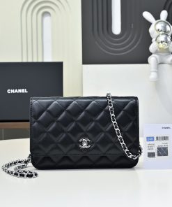 Chanel Replica Designer Bags 1:1 Wallet On Chain Black & Burgundy 12.3 × 19.2 × 3.5 CM