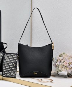 Medium Dior Médaillon Bucket Bag Black Gold-Tone Metal 26.0 × 15.0 × 26.5 CM