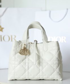 Medium Dior Toujours Bag Latte Gold-Tone Metal 21.5 × 17.0 × 28.5 CM