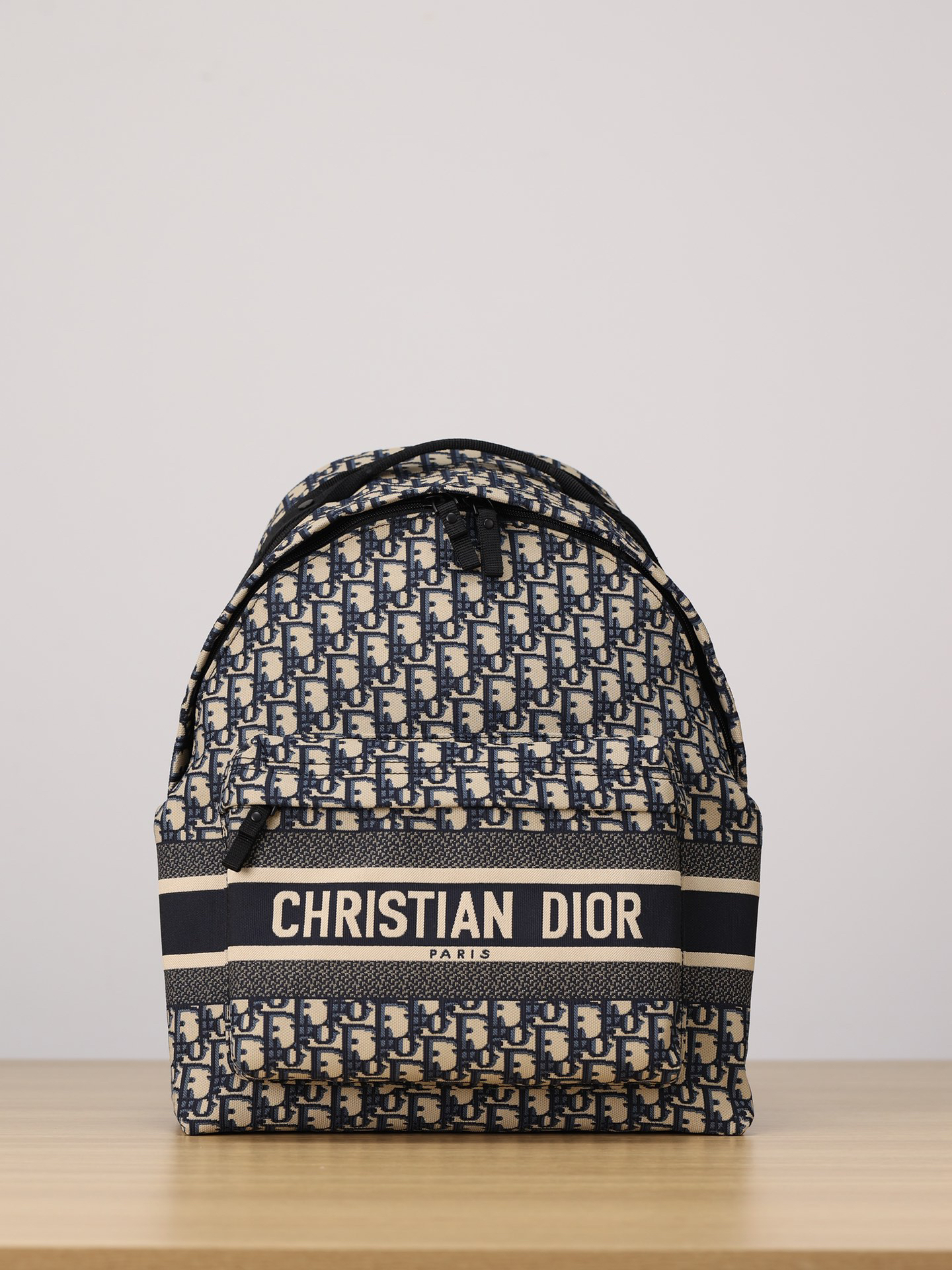 Dior Travel