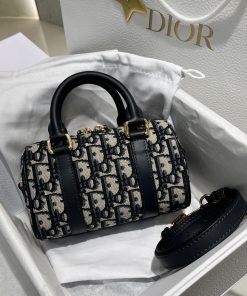 Dior Groove 17 Nano Bag Blue Dior Oblique Jacquard Gold-Tone Metal 10.0 × 8.0 × 17.0 CM