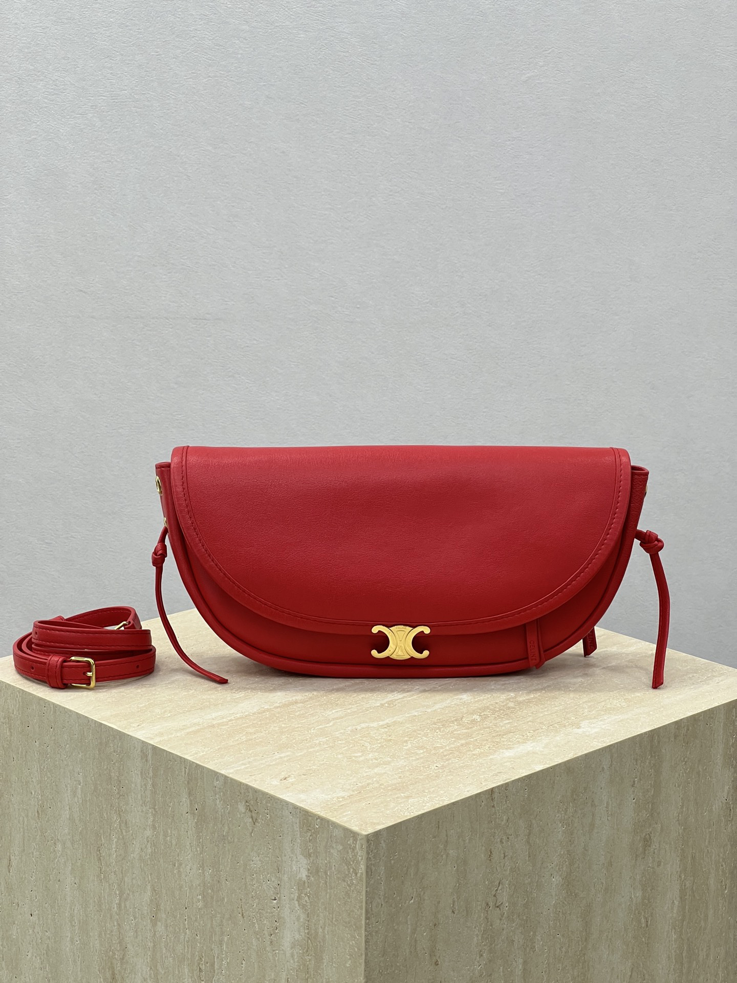 Halfmoon Soft Triomphe Little