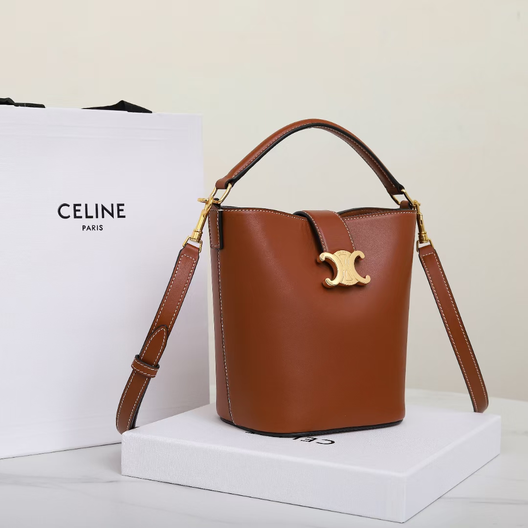 Louise Bucket Small