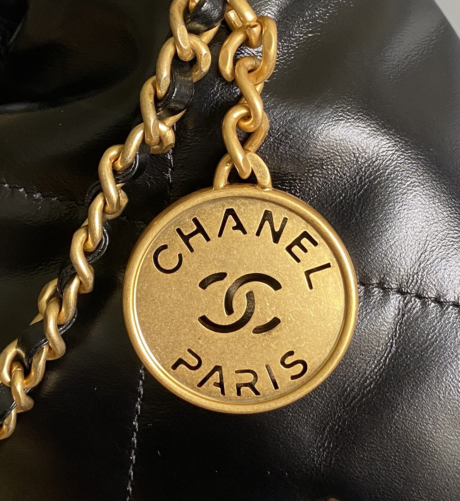 CHANEL 22 - Image 2