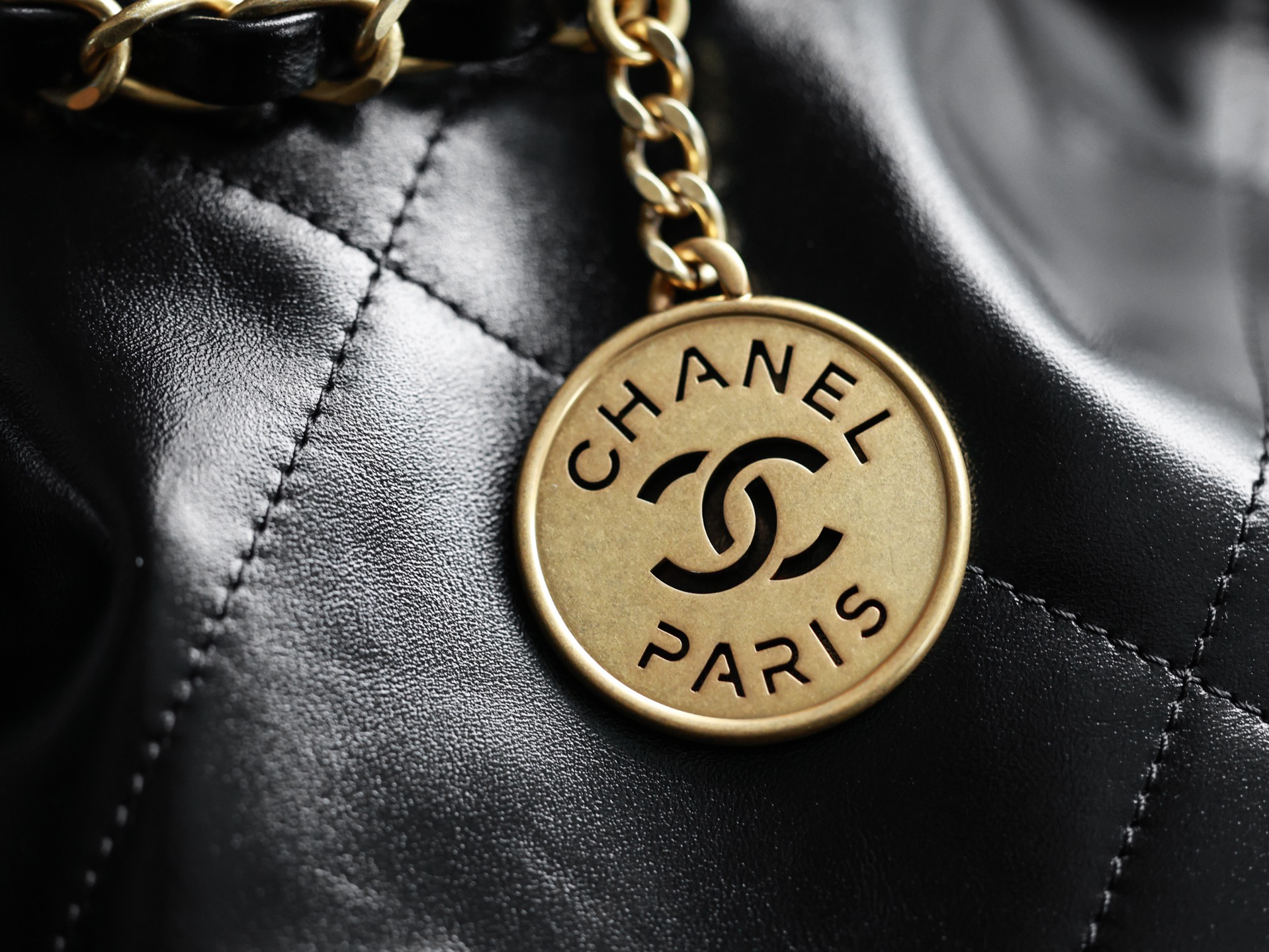 CHANEL 22 - Image 2