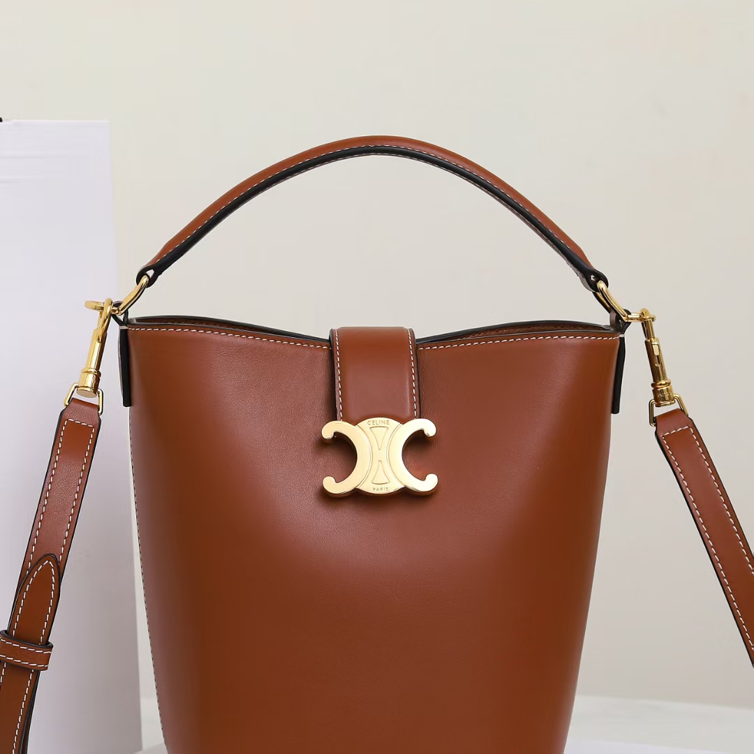 Louise Bucket Small