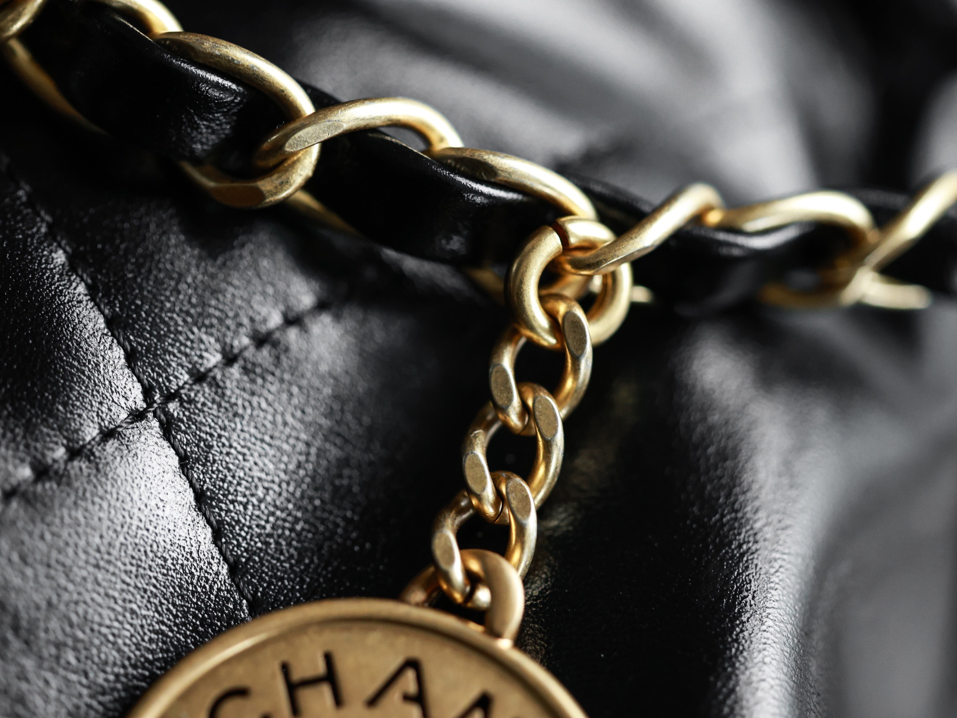 CHANEL 22 - Image 3
