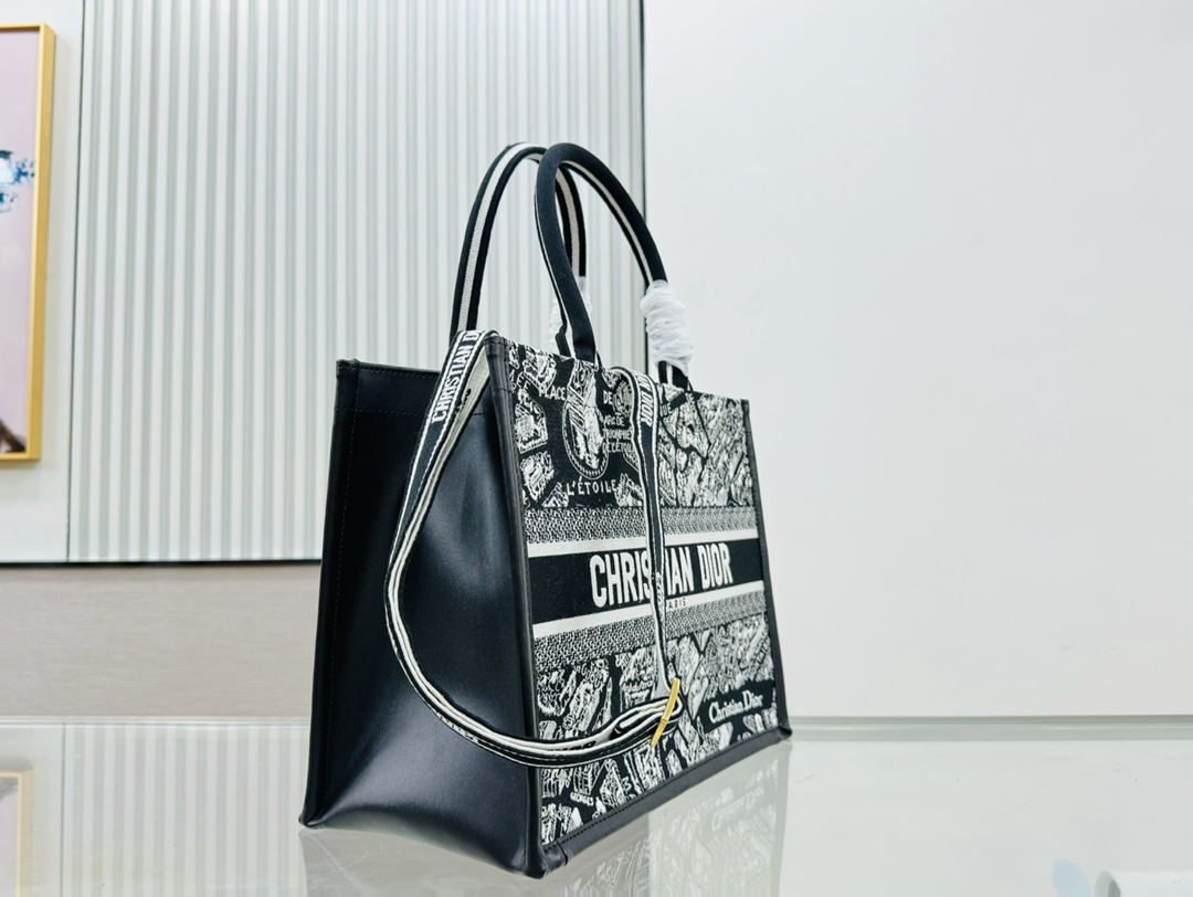 Dior Book Tote - Image 2