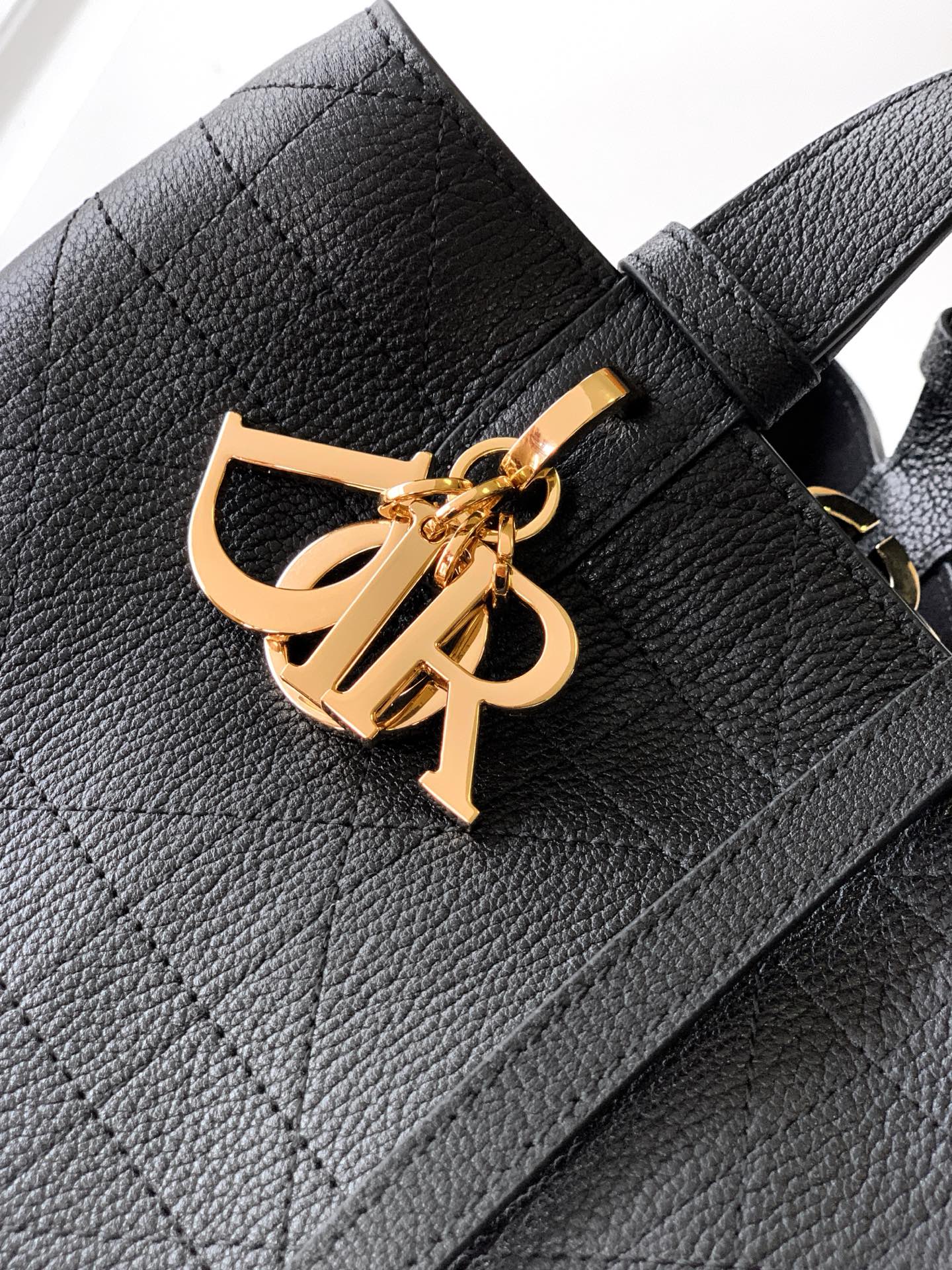 Dior Toujours - Image 3