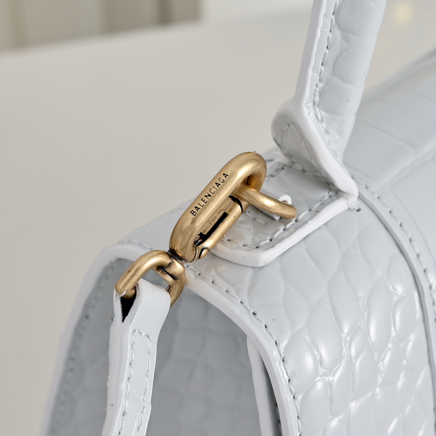Hourglass Top Handle Bag Small