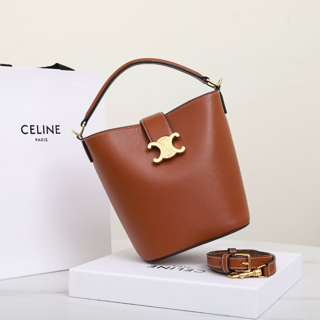 Louise Bucket Small