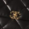 CHANEL 19