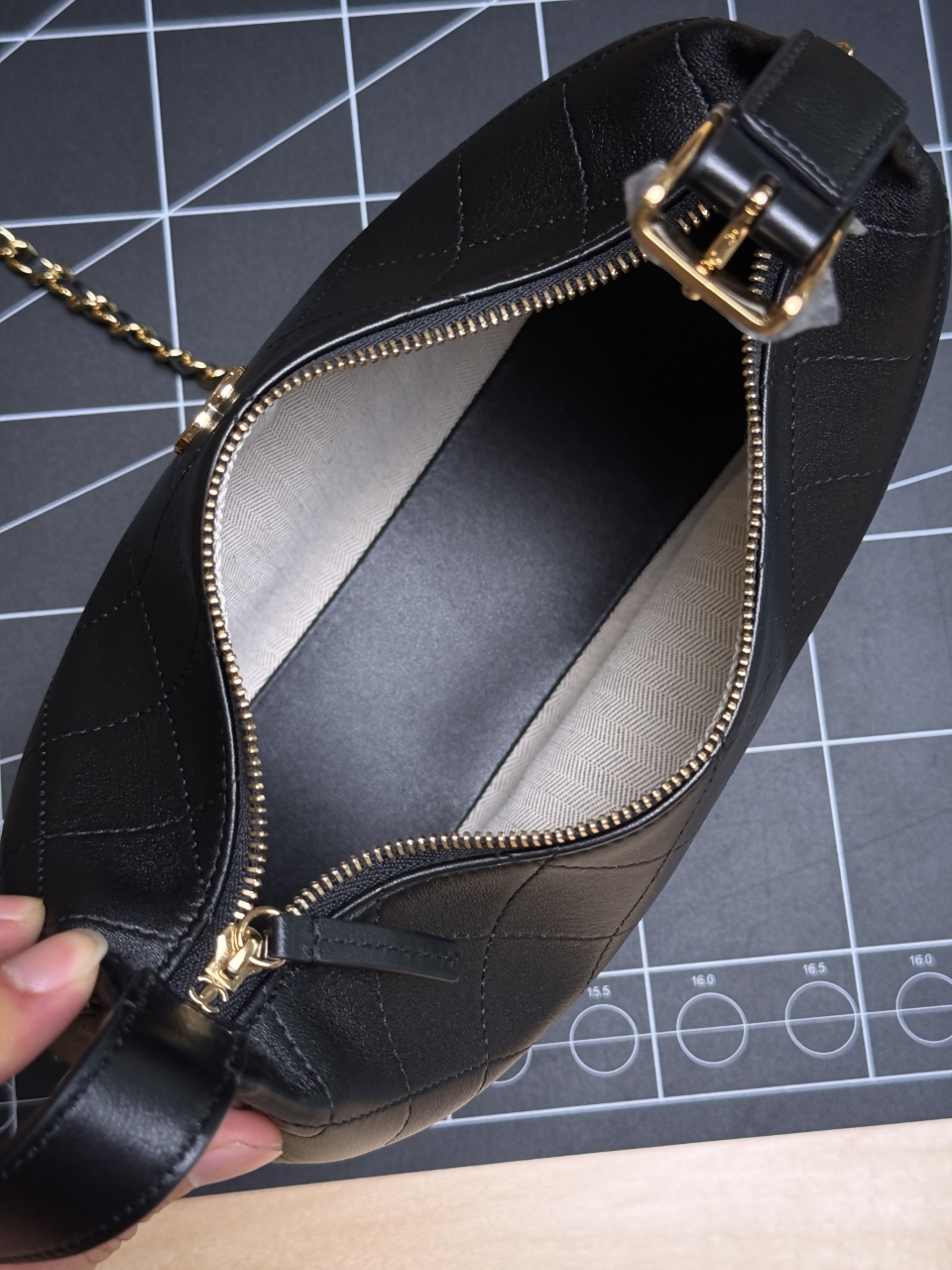 Clutch - Image 4