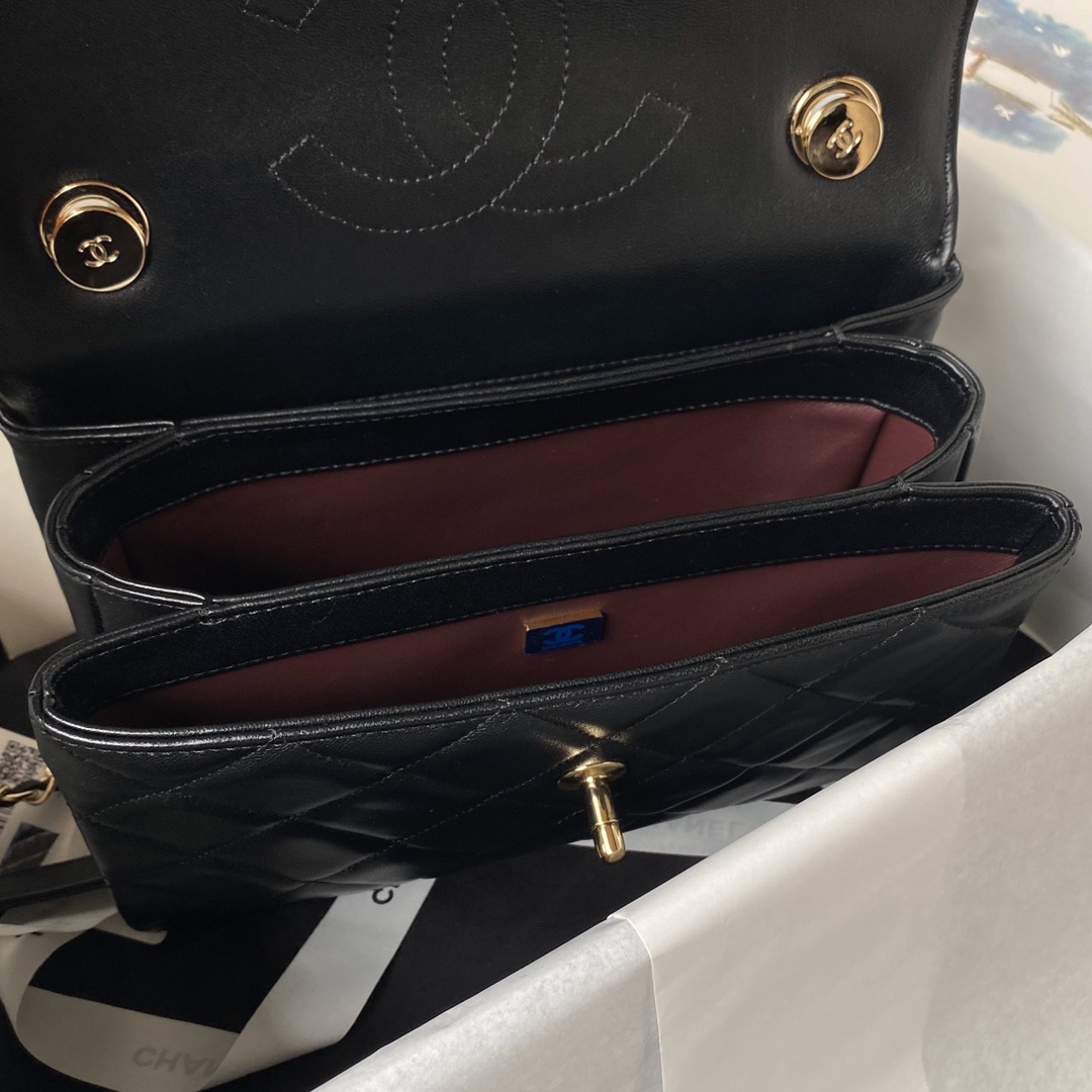 Flap Bag With Top Handle - Image 4