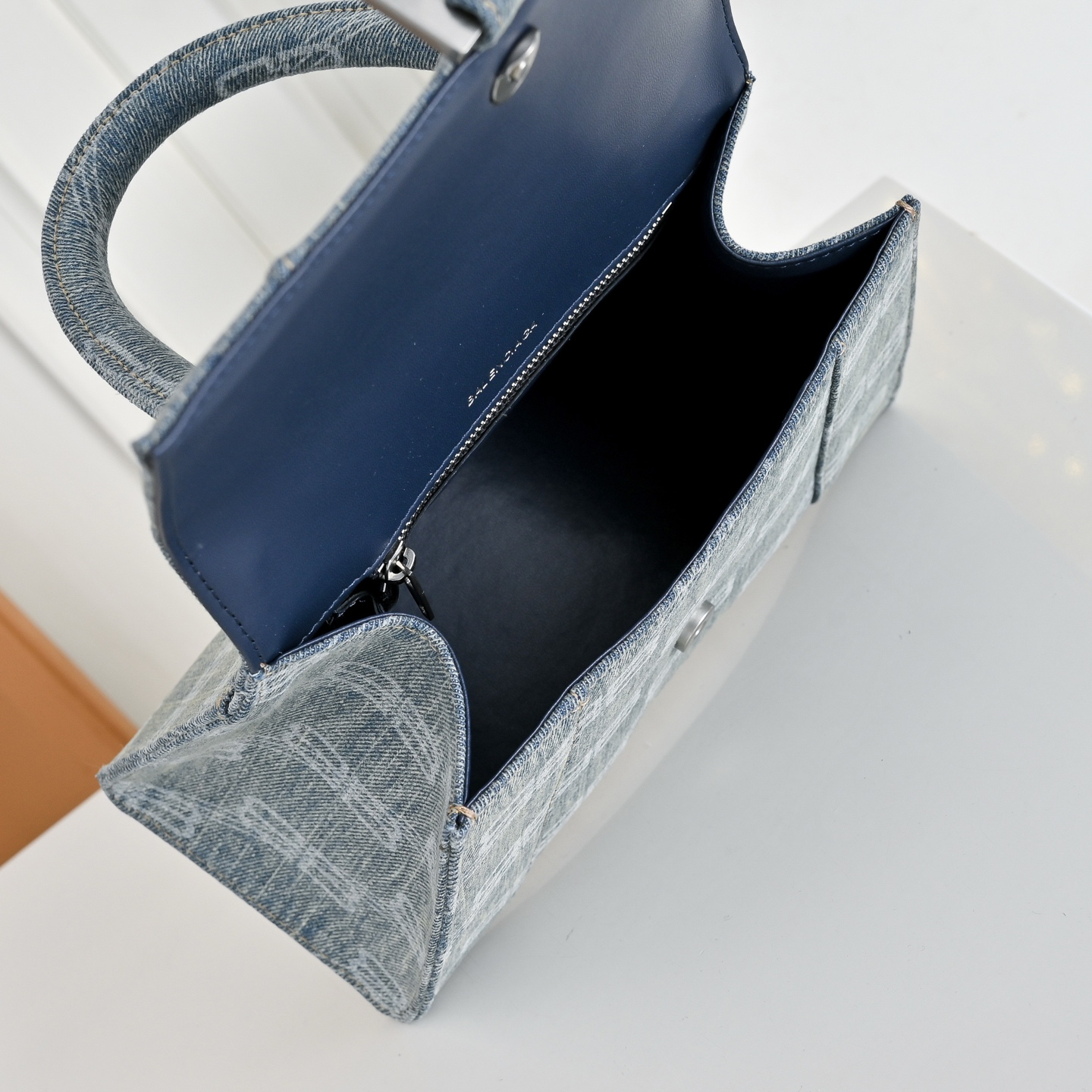 Hourglass Top Handle Bag Small