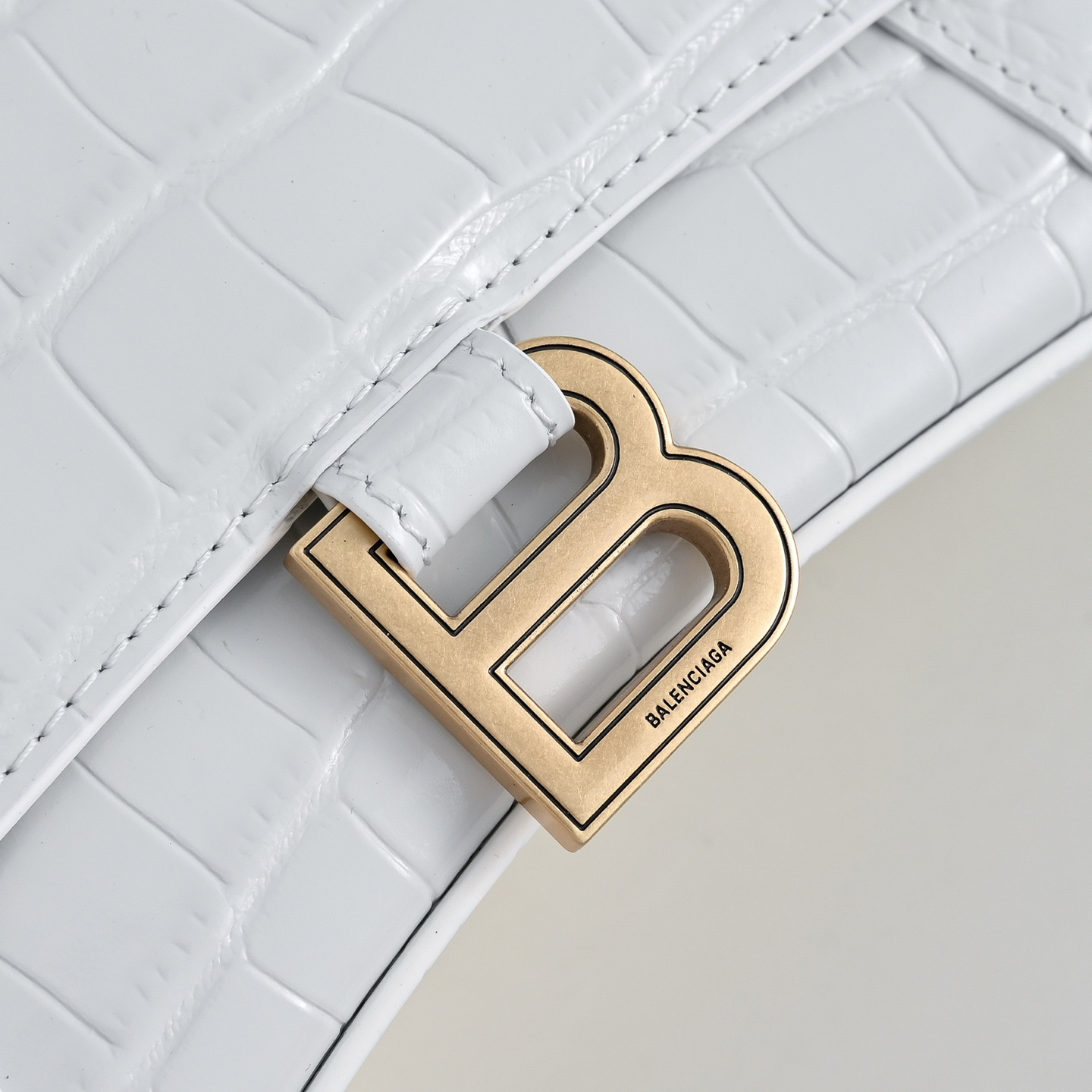 Hourglass Top Handle Bag Small