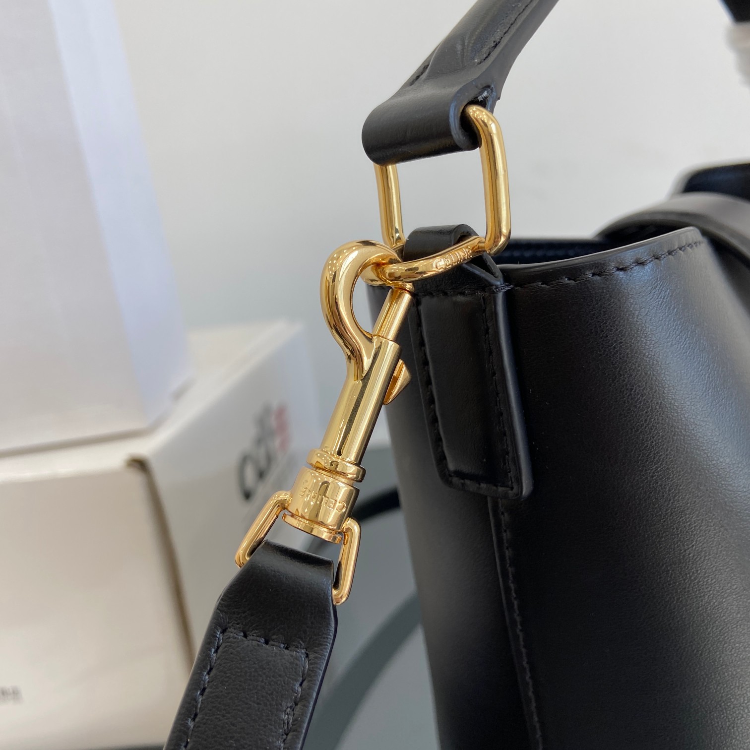 Louise Bucket Small