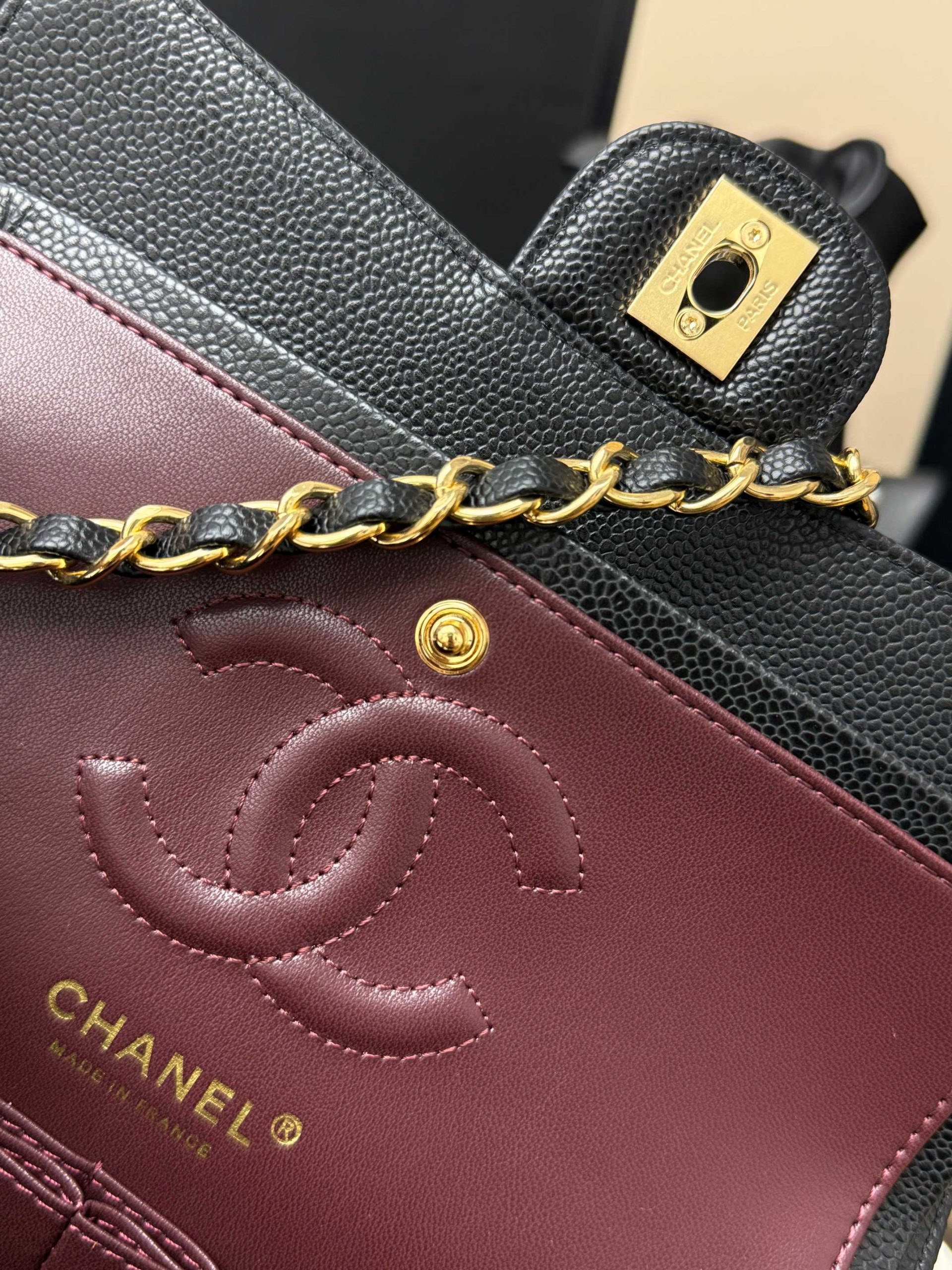 Classic Handbag - Image 5
