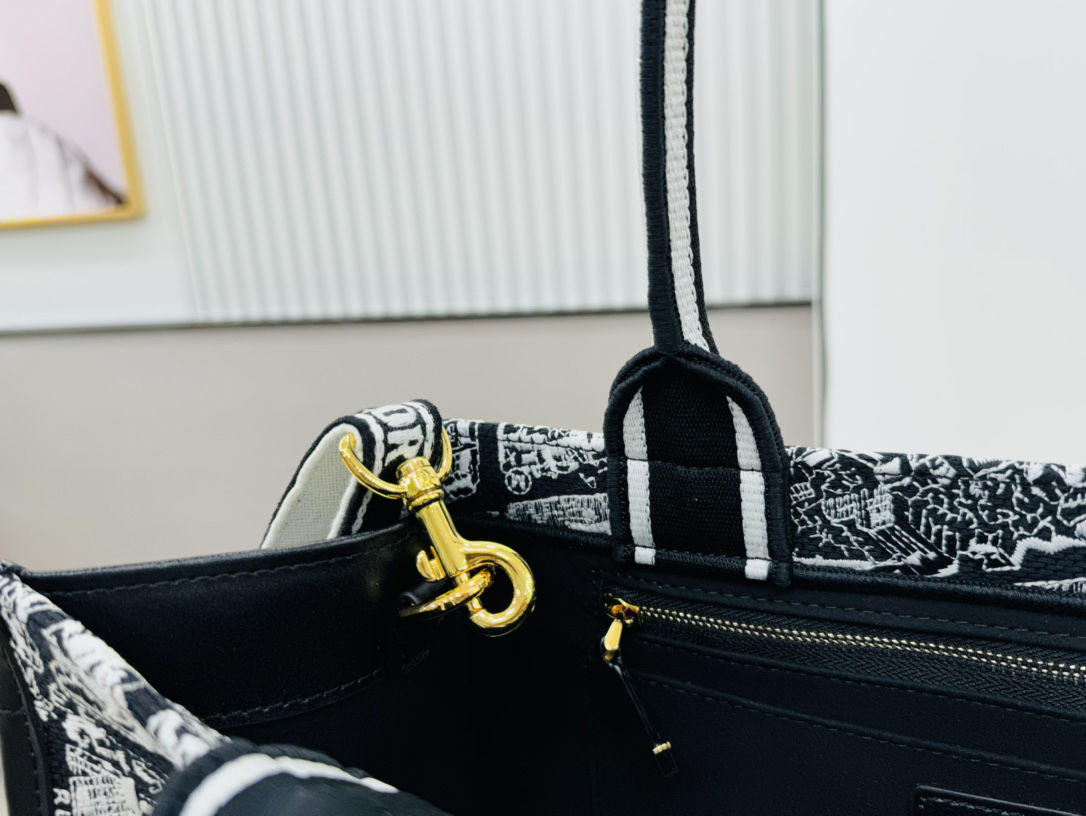 Dior Book Tote - Image 4