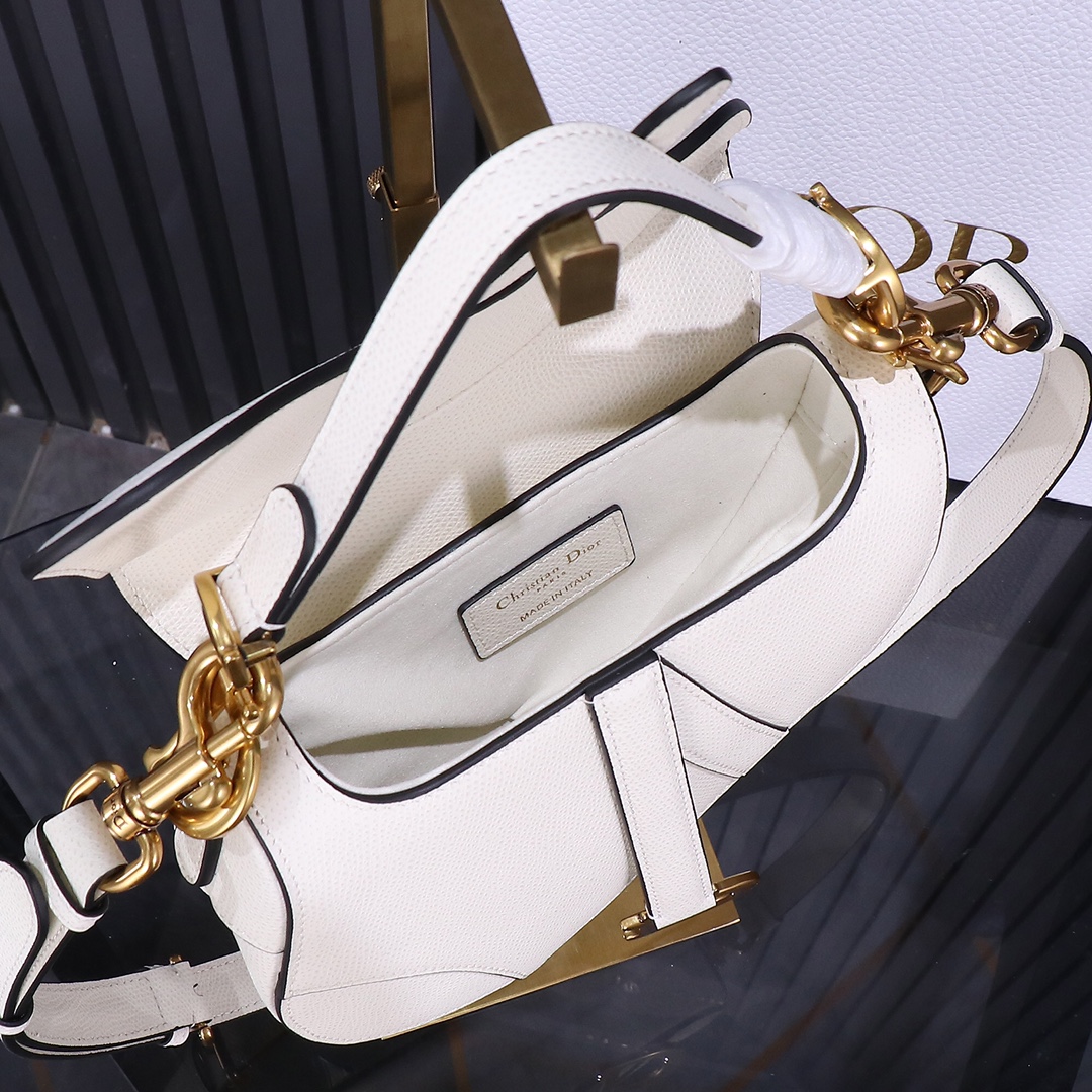 Saddle - Image 5