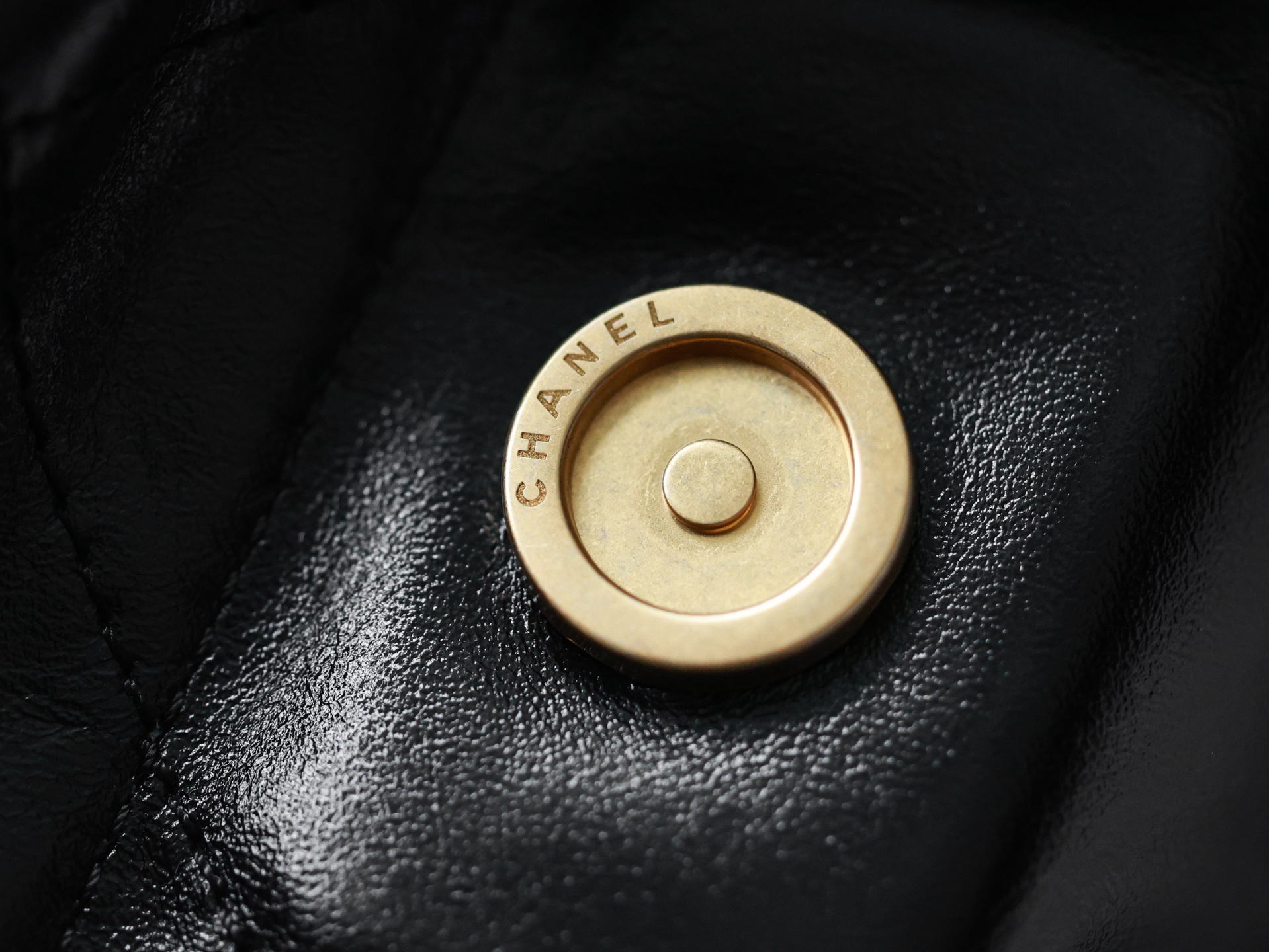 CHANEL 22 - Image 6