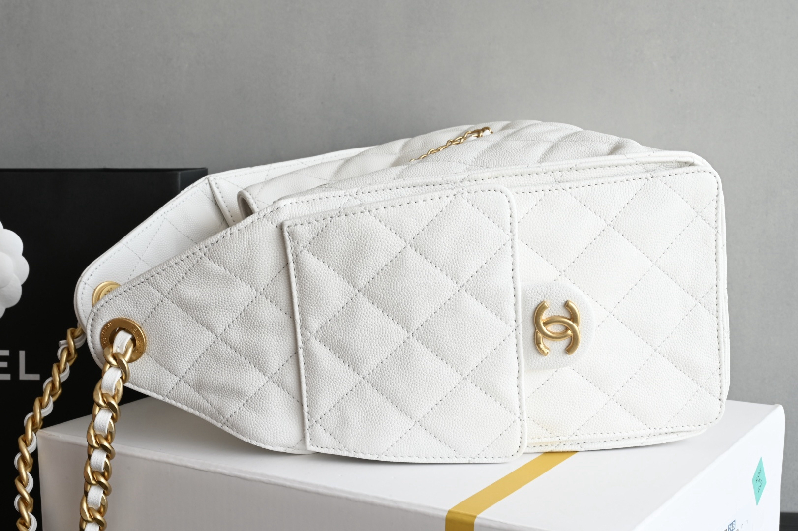 CHANEL 25 - Image 6