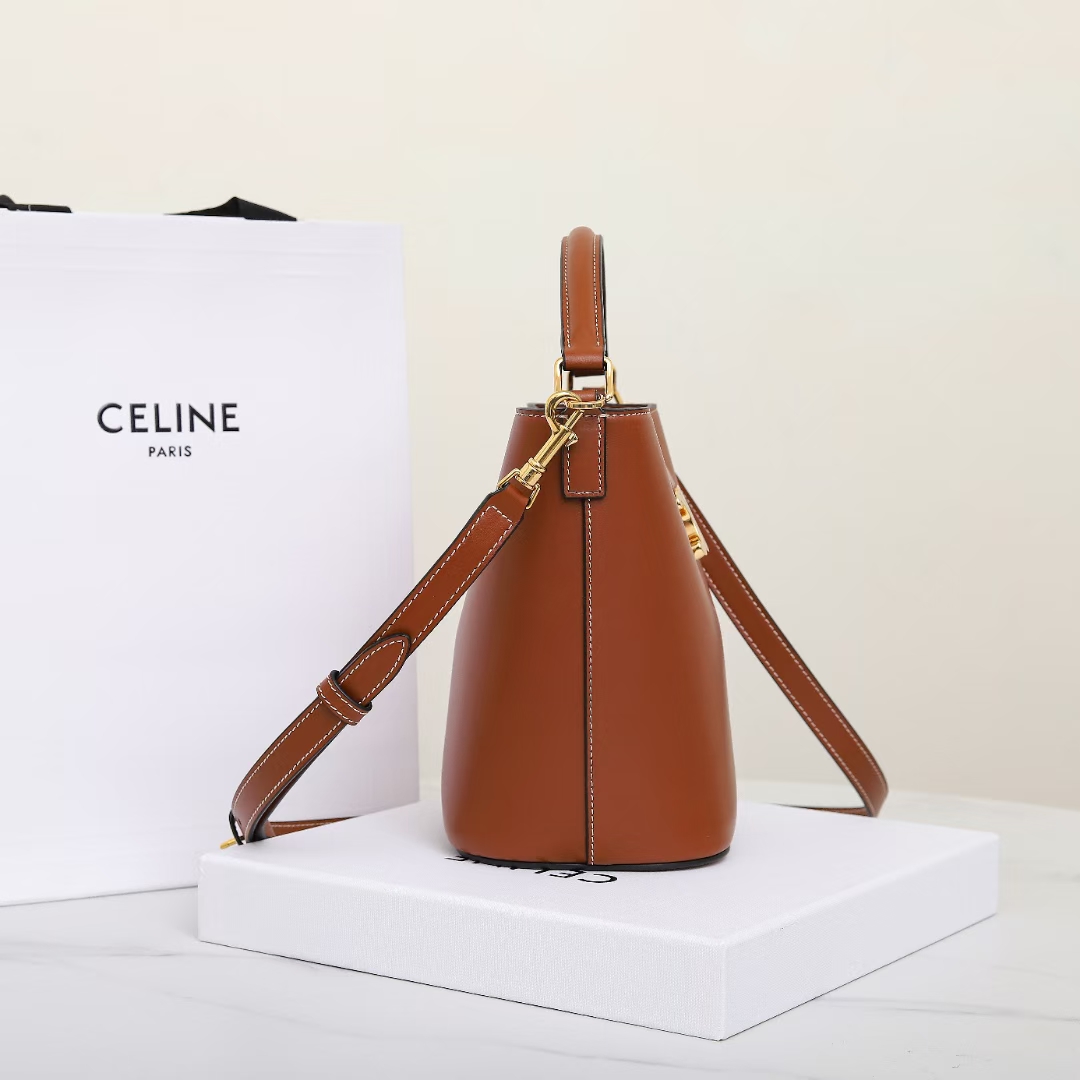 Louise Bucket Small
