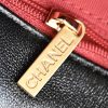 CHANEL 19